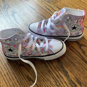 Converse Hightop. Size 10.5 Kids